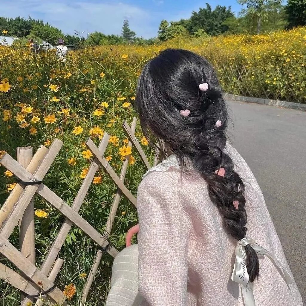 女机械人 封面
